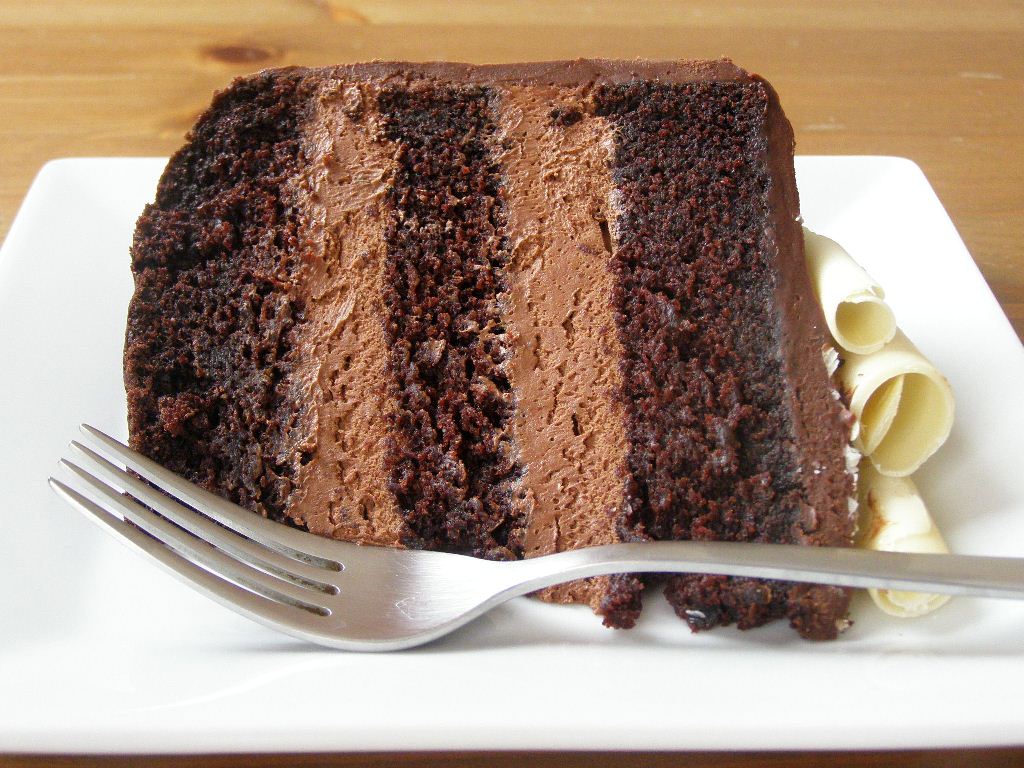 chocolate mousse cake filling